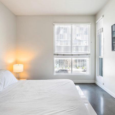 New 2Br Luxury Apartment Hollywood ลอสแอนเจลิส ภายนอก รูปภาพ