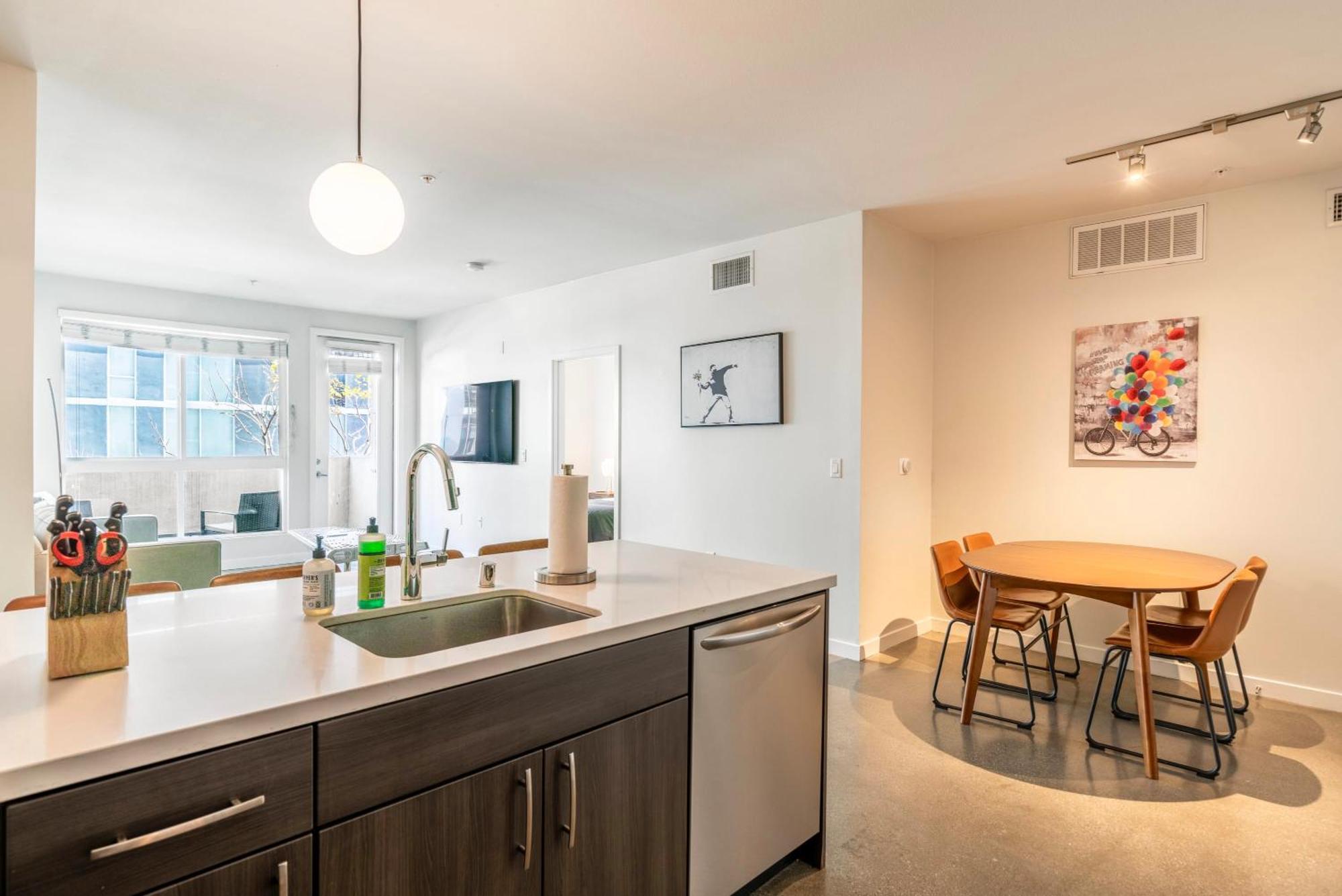 New 2Br Luxury Apartment Hollywood ลอสแอนเจลิส ภายนอก รูปภาพ