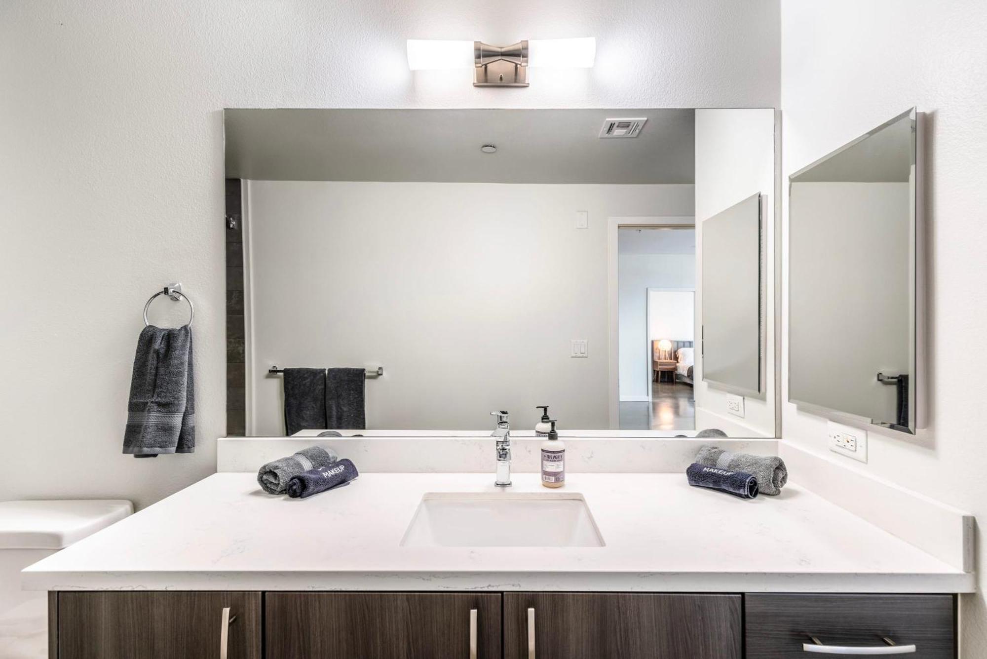 New 2Br Luxury Apartment Hollywood ลอสแอนเจลิส ภายนอก รูปภาพ